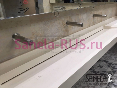 Настенный бесконтактный кран SLU 43 арт: 03430 Sanela Чехия (фото, схема)